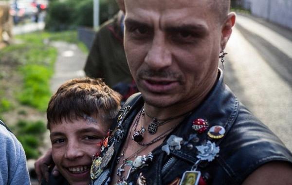 Шокирующий город бездомных и наркоманов в канализации Бухареста