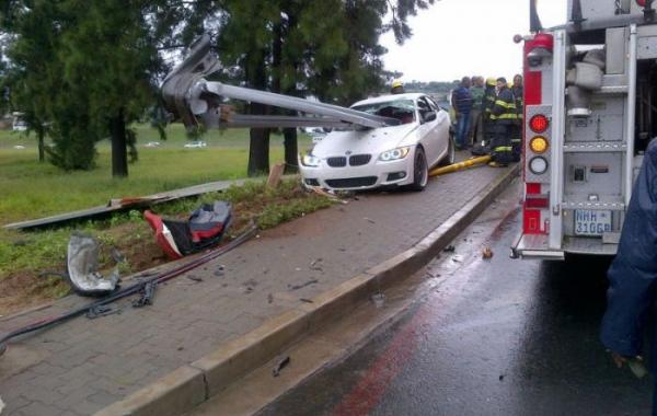 Руи Махамутса попал в аварию, врезался в дорожное ограждение