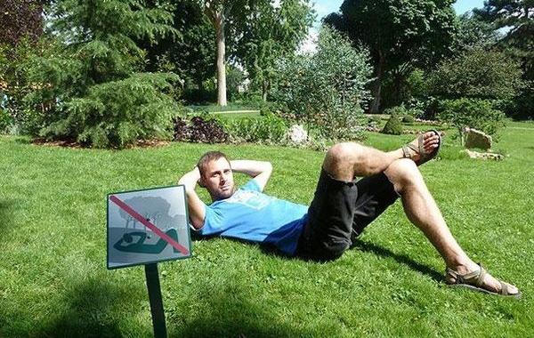 Смешные фото, люди нарушают, запреты,законы, делают что хотят