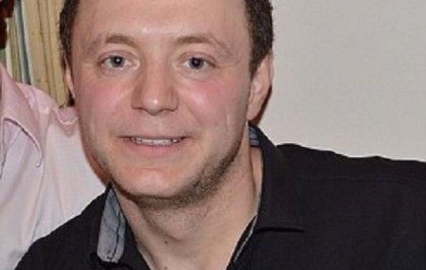 Chris Stoyanov Крис Стоянов, врачи избавили мужчины от лысины