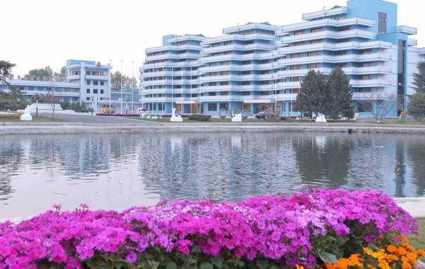 Внутри пионерского лагеря в Северной Корее, куда приглашаются дети со всего мира