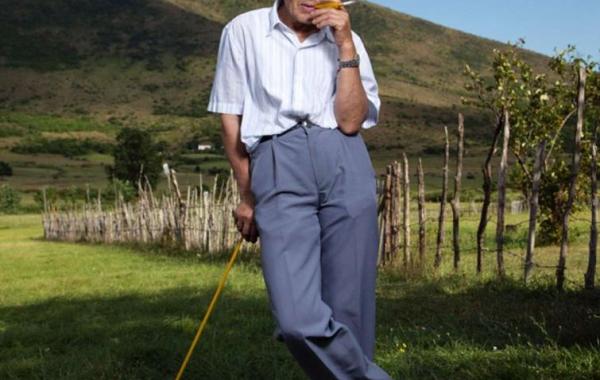 Burneshas - албанские женщины, которые решили жить как мужчины