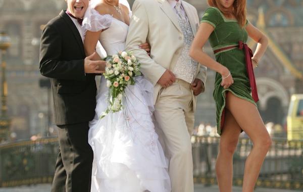 Абсолютно оторванная подружка невесты и её откровенные выходки