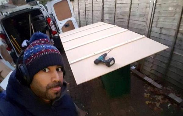 гигантский рождественский календарь с подарками