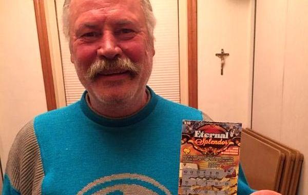 Майкл Энгфорс, Michael Engfors, бездомный выиграл 500000 долларов, бездомный выиграл пол-миллиона долларов