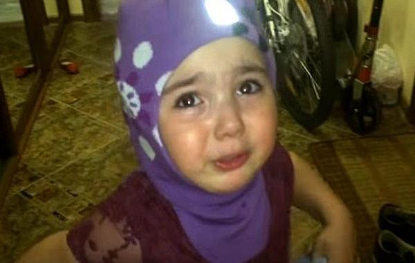 уеду в Африку, девочка собралась в Африку, девочка из-за ссоры с папой хочет уехать в Африку