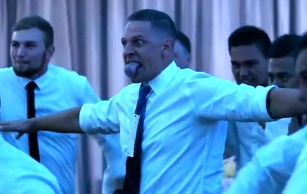 свадебный танец маори, танец на свадьбе Хака, станцевали Хака на свадьбе