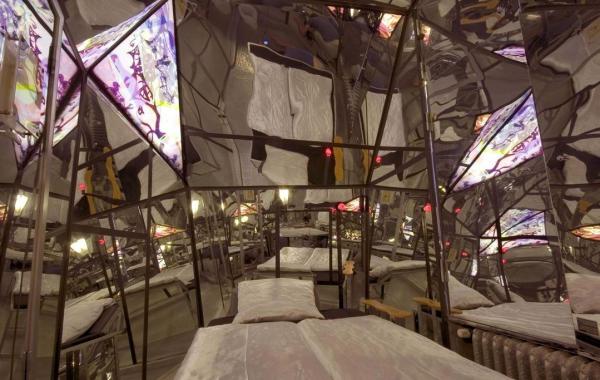 Тематический отель с самыми сумасшедшими номерами