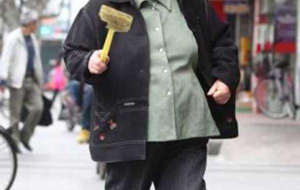 бабушка убивает мух, Руан Тан, Ruan Tang