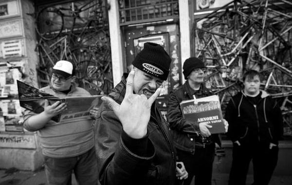 Pertti Kurikan Nimipäivä, панк группа с синдромом Дауна, рокеры с синдромом Дауна, группа с синдромом Дауна на Евровидении