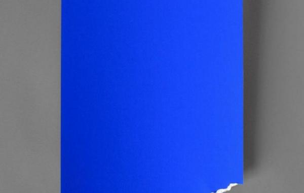 постеры к фильмам были листами бумагой,  фильмы были листы бумаги, листы бумаги в виде известных фильмов