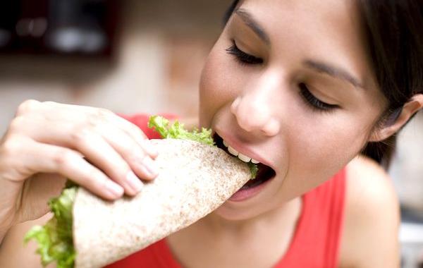 диетическая шаурма, шаурма домашняя, рулет из лаваша диетический, начинка для рулета из лаваша