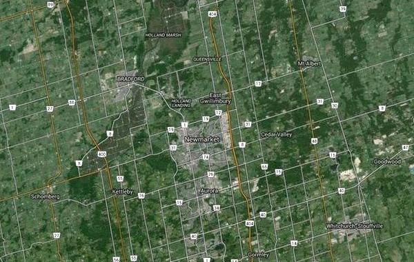 Newmarket Health Centre, странная форма Newmarket Health Centre, транная форма оздоровительного центра в Канаде, необычная форма канадского оздоровительного центра