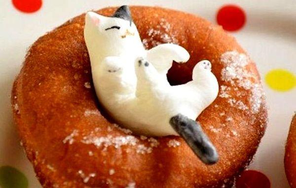 конфеты в форме котов, сладости в форме котов