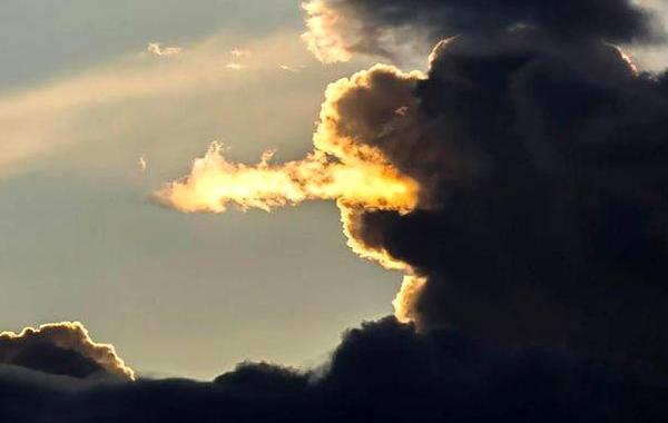 облака необычной формы, удивительные облака, необычные облака