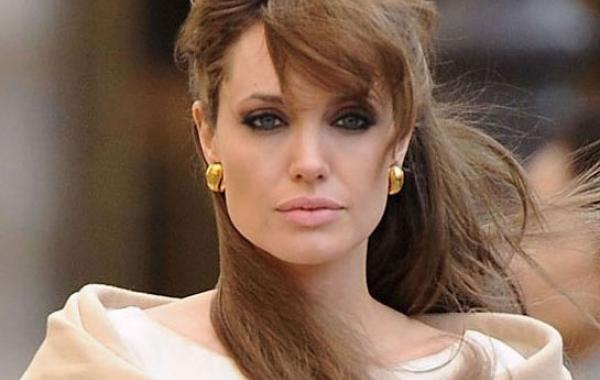 Редкие фотографии Анджелины Джоли в молодости