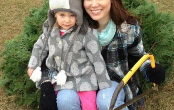 женщина откусила собаке ухо, питбуль напал на ребёнка, Chelsi Camp