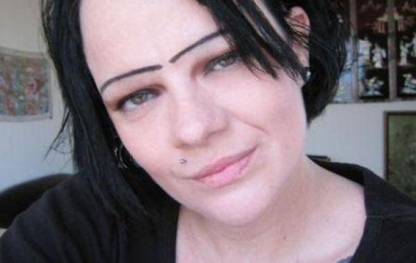 жуткие страшные брови