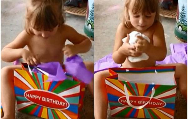 Мама подарила вежливой дочке растянутые мужские трусы