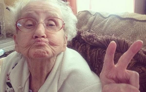 grandmabetty33, 80-летняя звезда Инстаграм, betty simpson