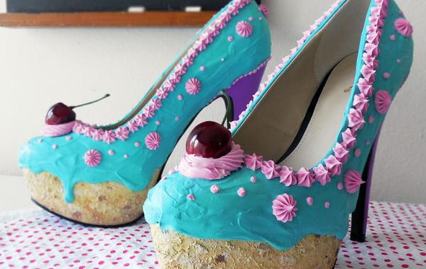 Невероятная "сладкая" обувь, сделанная в виде тортов и прочих сладостей