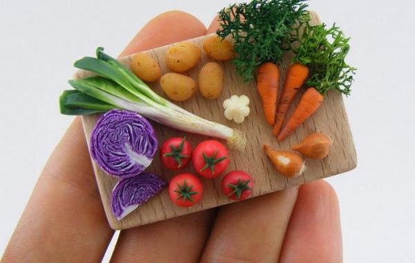 Миниатюрная еда размером со спичку