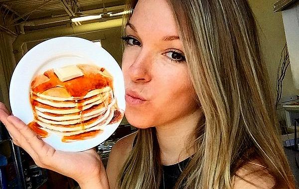 Гиперреалистичные рисунки на тарелках, Plart, Жаклин Пуарье, Jacqueline Poirier