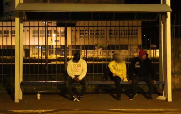 Жесткий розыгрыш с убийством на остановке