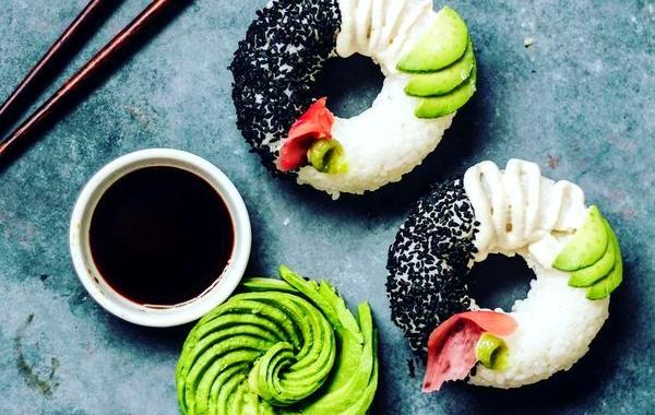 Суши в виде пончиков, суши-пончики