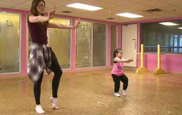 девочку с синдромом Дауна не взяли в школу танцев, Ана Маланюк синдром Дауна, Ana Malaniuk