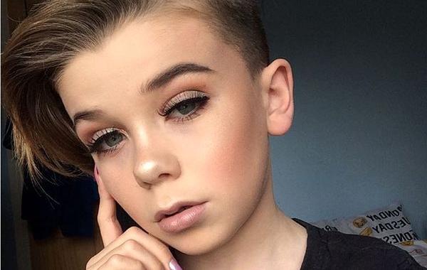 10-летний визажист Джек, 10-летний мальчик визажист, мальчик Джек красится 