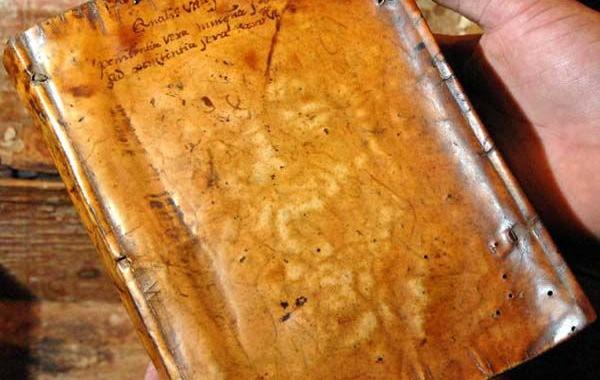 Страшная тайна книг, найденных в гарвардской библиотеке