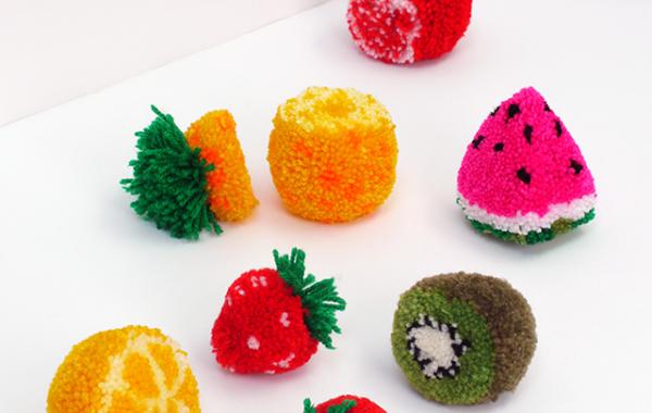 фруктовые помпоны своими руками