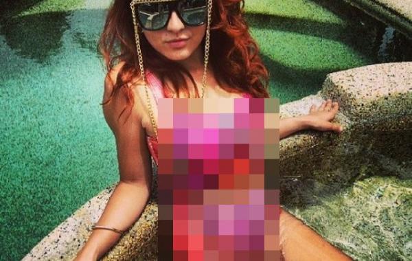 Купальник, демонстрирующий анатомию человеческого тела