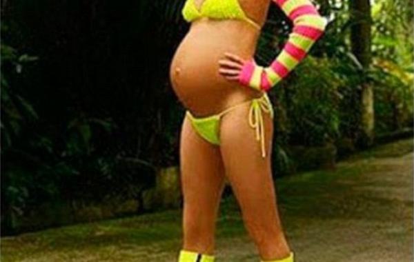 Беременные сходят с ума или самые необычные фотографии беременных женщин