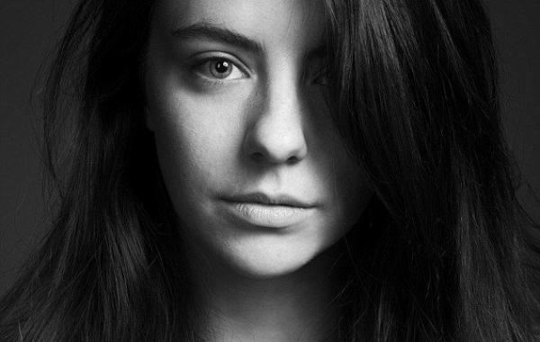 Портреты моделей крупным планом без фотошопа и макияжа