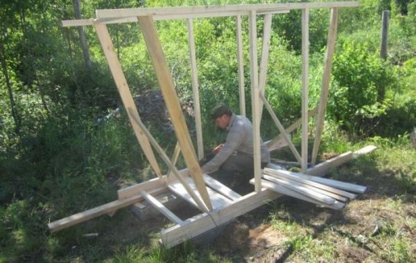 "Королевский" туалет в виде кареты, сделанный своими руками