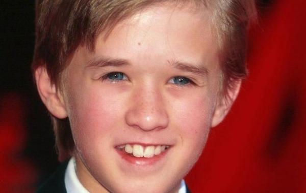 Хейли Джоэл Осмент Haley Joel Osment, Yoga Hosers Хейли Джоэл Осмент, Хейли Джоэл Осмент 2014 вес