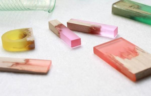 Дизайнер превращает безобразные куски дерева в красивые украшения