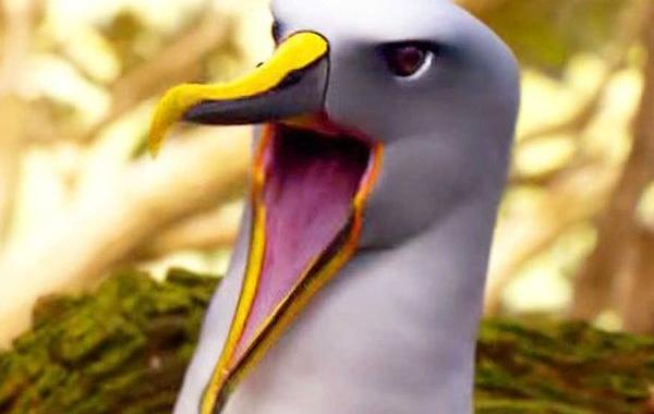 добавить человеческие крики фильм о дикой природе, заменить крики животных криками людей