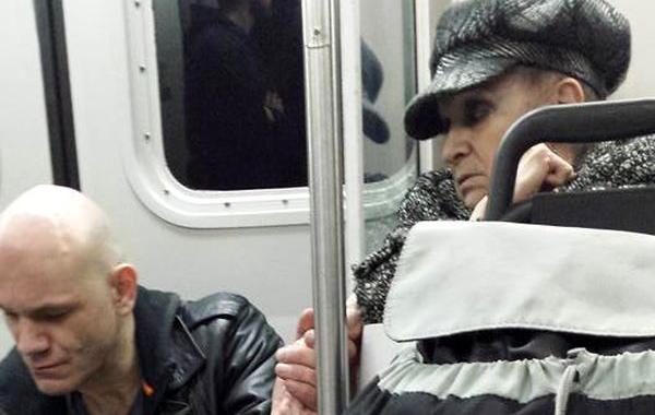 случай в метро, история в метро, женщина не испугалась парня, зашедшего в метро