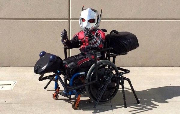 превращение колясок детей-инвалидов в костюмы, костюм из инвалидной коляски