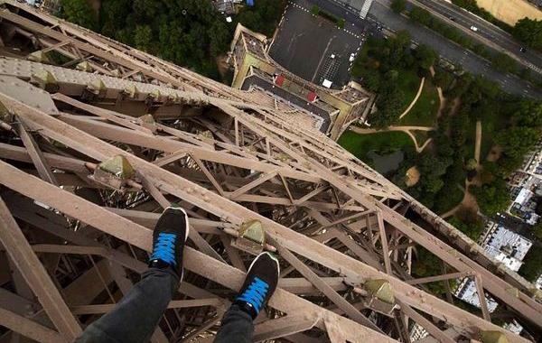 залез на Эйфелеву башню без снаряжения, Джеймс Кингстон, James Kingston