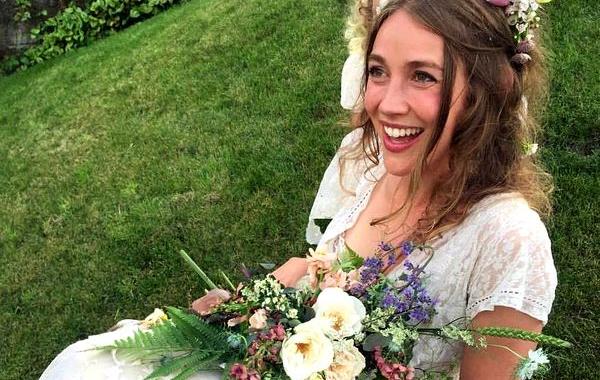 147-летнее свадебное платье прапрабабушки, Тесс Ньюалл,Tess Newall, 147-летнее платье прапрабабушки потерялось в химчистке