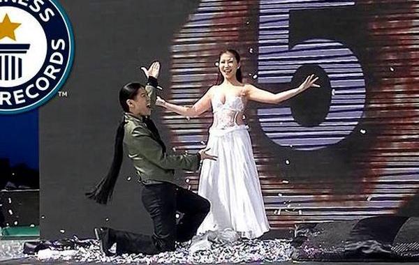 переоделась 18 раз за минуту, мировой рекорд по переодеванию, Сильвия Лим, Эвери Чин