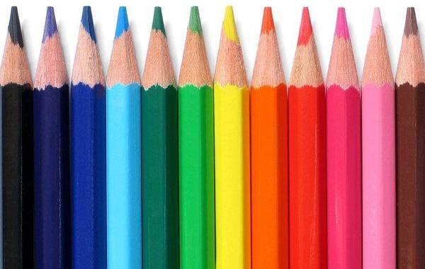 символы Рождества вырезанные из цветных карандашей, Рождество из цветных карандашей