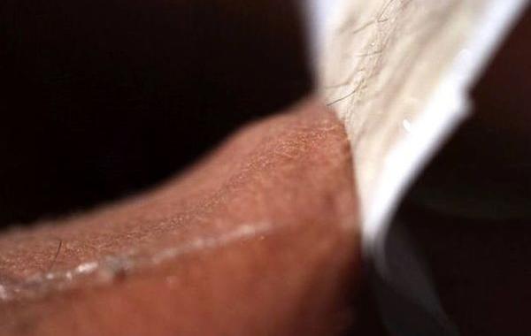 удаление волос при помощи воска, удаление волос в замедленной съёмке