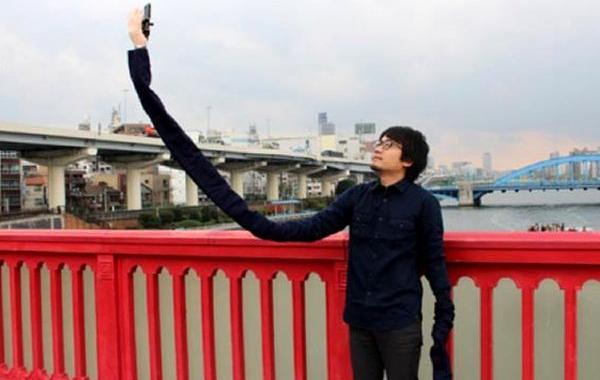 селфи руки, селфи палка в виде руки, длинные руки селфи палка