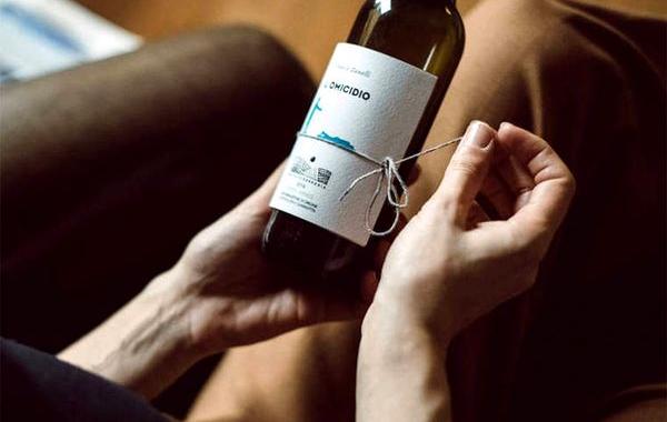 бутылка вина с рассказами, вино с рассказами