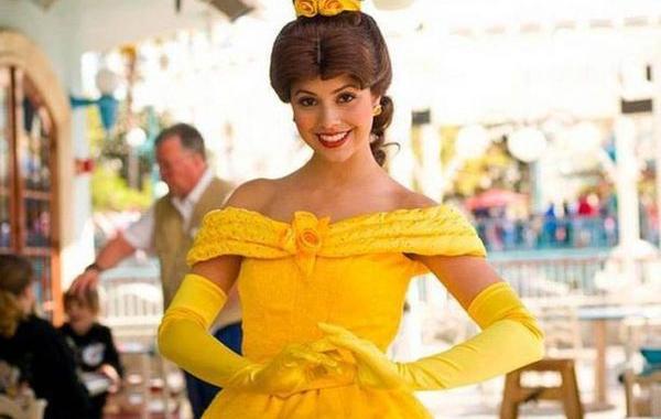 необычные правила сотрудники Диснейленда, строгие правила для персонала Диснейленда, работники Диснейленда необычные правила